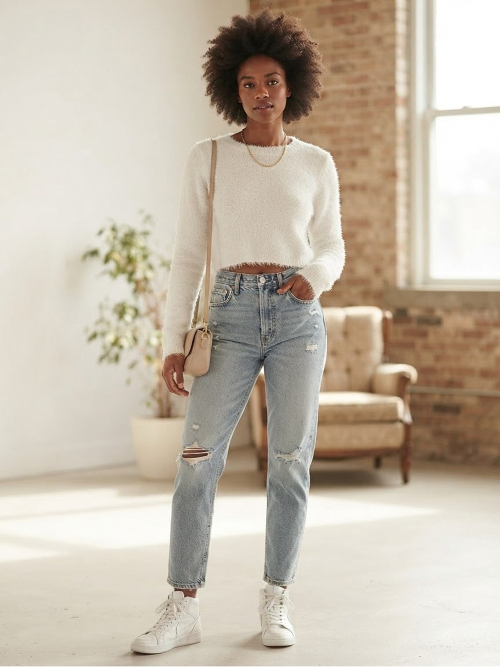 Garage White Fuzzy Eyelash Knit Cropped Crewneck Sweater Medium